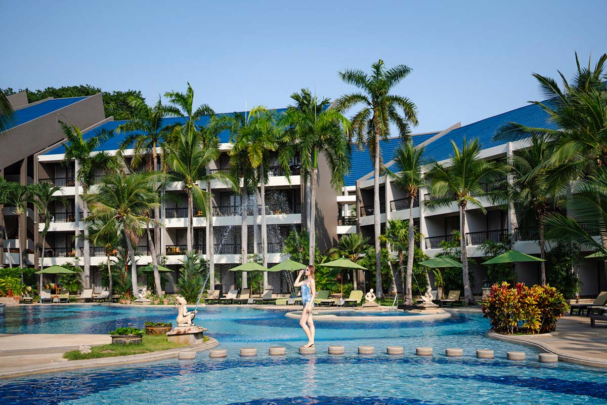 Garden Pool at Siam Bayshore Resort, Pattaya Garden Pool at Siam Bayshore Resort, Pattaya